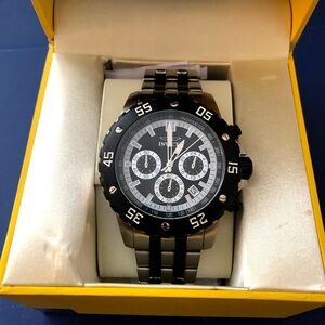 Invicta Black and Silver Dive Men’s Watch Quartz - Model 17455